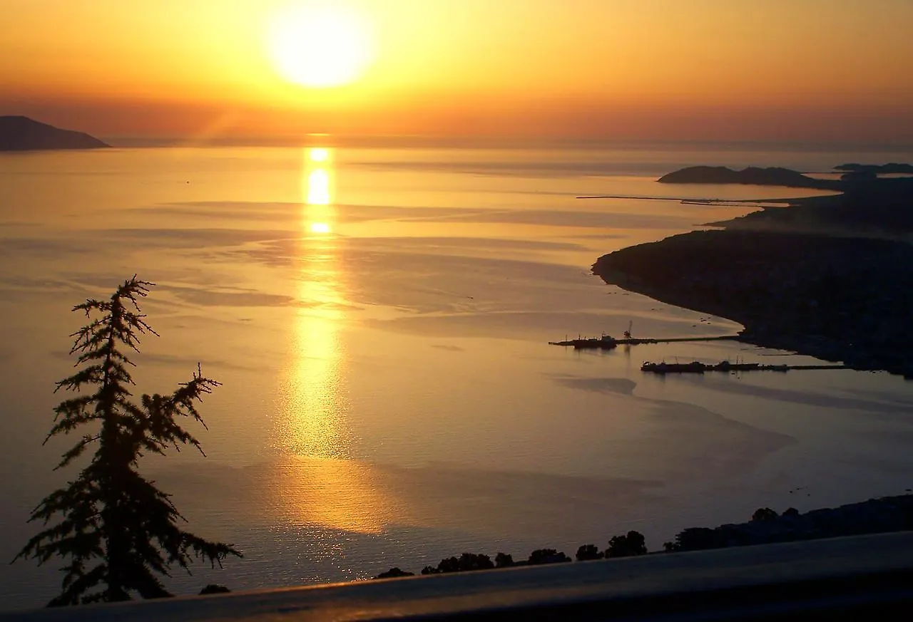 Hotel Europa Vlorë 3*,  Albania