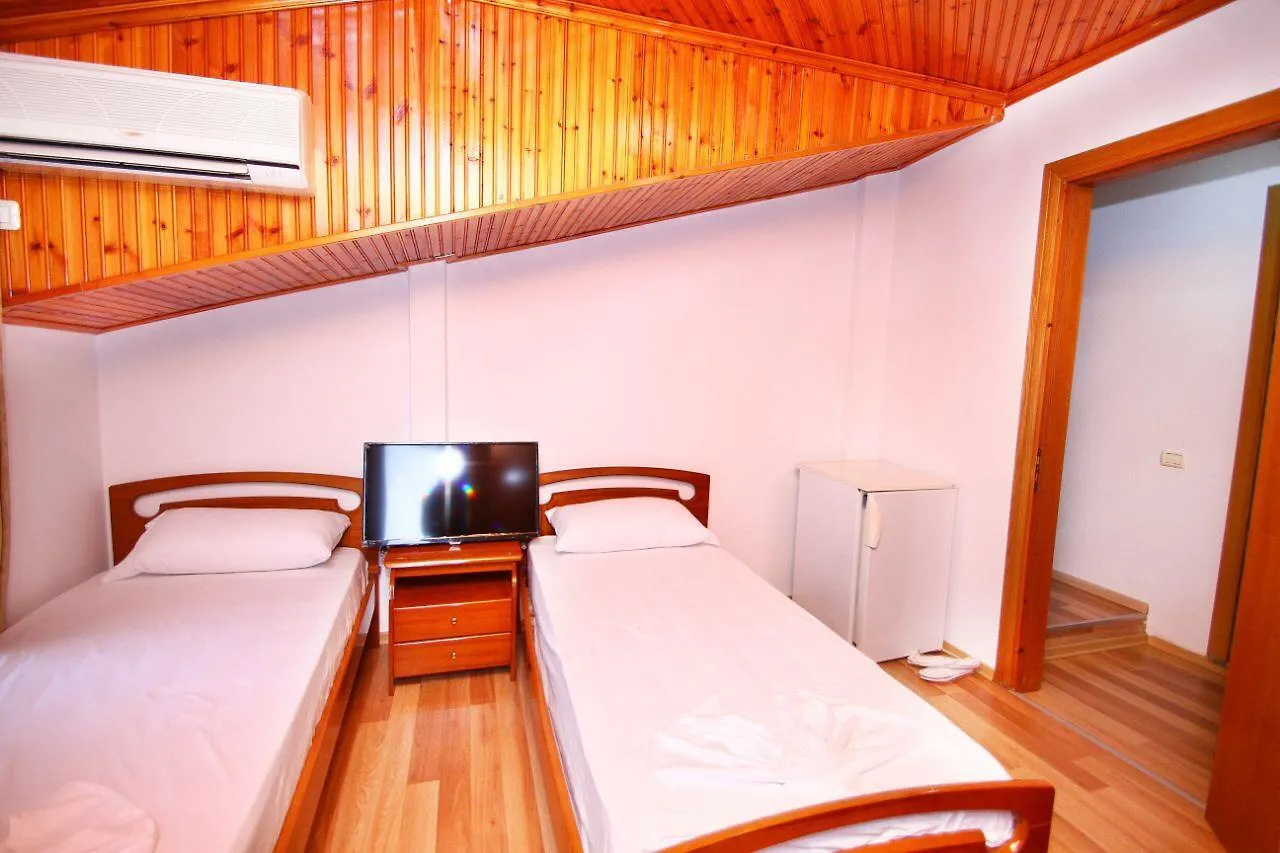 ***  Hotel Europa Vlorë Albania