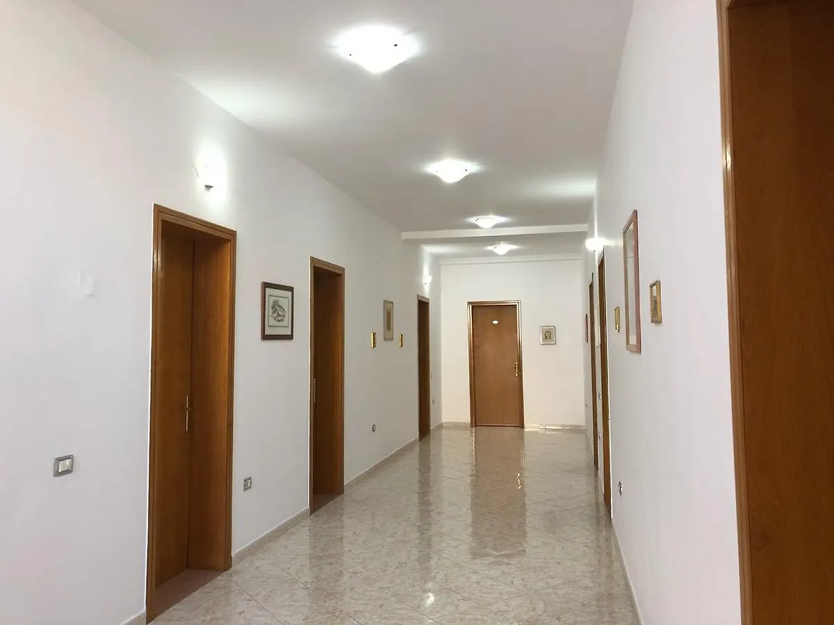 Hotel Europa Vlorë 3*,  Albania